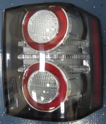 RANGE ROVER VOQUE ФОНАРЬ ЗАДН ВНЕШН ПРАВ С ДИОД (EAGLE EYES) EAGLE EYES lrrvq10-740-r