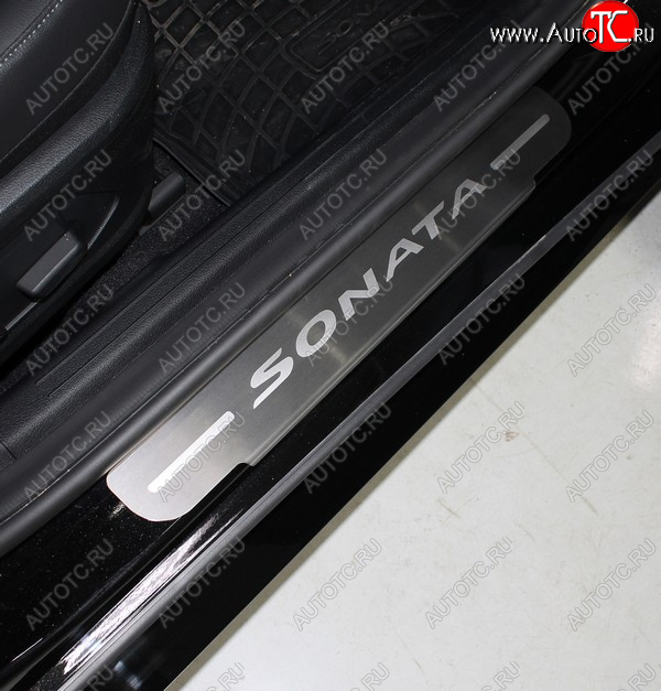 1 000 000 р. Накладки на порожки салона ТСС Тюнинг  Hyundai Sonata  DN8 (2019-2022) (лист шлифованный, надпись Sonata)  с доставкой в г. Пермь