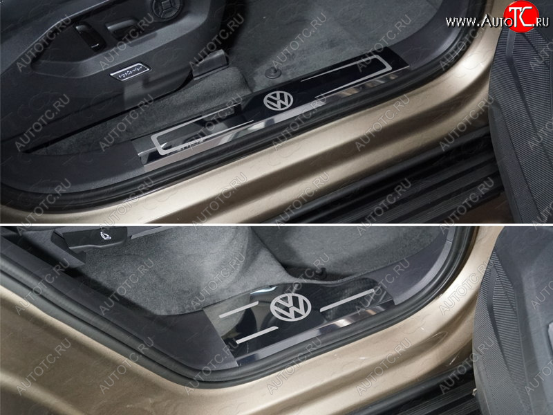 5 599 р. Накладки на пластиковые пороги (4шт) ТСС Тюнинг  Volkswagen Touareg  CR (2018-2025) (лист зеркальный логотип VW)  с доставкой в г. Пермь