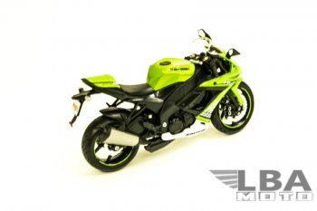 1 599 р. Модель мотоцикла Kawasaki Ninja ZX-10R Зеленого цвета масштаб 112  пм-00002213  с доставкой в г. Пермь. Увеличить фотографию 1