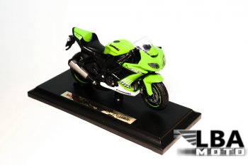 1 299 р. Модель мотоцикла Kawasaki Ninja ZX-10R Зеленого цвета масштаб 118  пм-00002476  с доставкой в г. Пермь. Увеличить фотографию 1