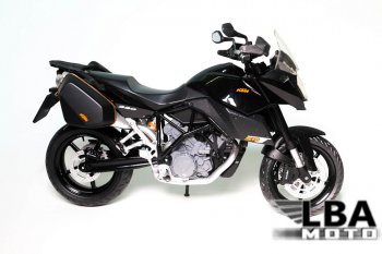 1 599 р. Модель мотоцикла KTM 990SM Черного цвета масштаб 112  пм-00002497  с доставкой в г. Пермь. Увеличить фотографию 1