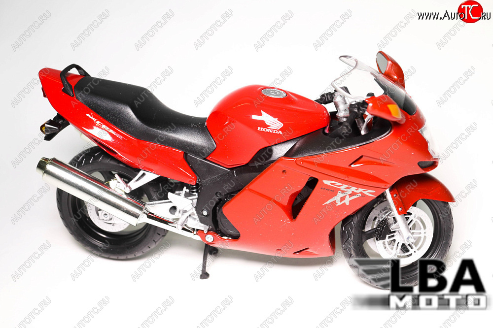 1 599 р. Модель мотоцикла Honda CBR1100xx Красного цвета масштаб 1 12  пм-00000847  с доставкой в г. Пермь
