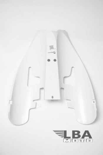 3 799 р. Хвост нижняя часть для Yamaha R1 04-06 Без цвета  лб-00000102  с доставкой в г. Пермь. Увеличить фотографию 1
