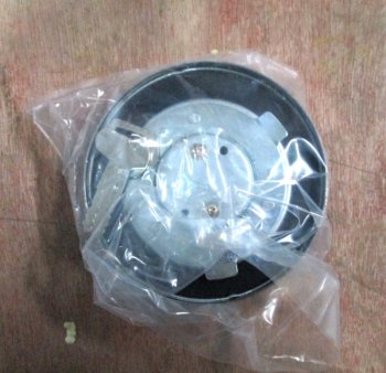 829 р. Крышка топливного бака (с замком, ключом) SD16 SHANTUI 16y-04c-0200007050-21200  с доставкой в г. Пермь. Увеличить фотографию 2