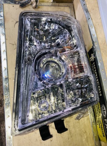 9 709 р. Фара передняя левая X3000 тягач SHACMAN dz97189723220  с доставкой в г. Пермь. Увеличить фотографию 3