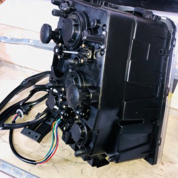 9 709 р. Фара передняя левая X3000 тягач SHACMAN dz97189723220  с доставкой в г. Пермь. Увеличить фотографию 5