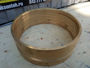 10 699 р.     Втулка медная 85513028 XCMG 85513028  с доставкой в г. Пермь. Увеличить фотографию 2