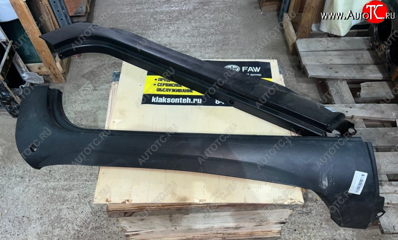 1 379 р. Обтекатель стойки лобового стекла (R,наружный) SHAANXI, X3000 DZ14251970020 SHACMAN dz14251970020  с доставкой в г. Пермь