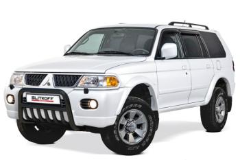 Защита переднего бампера кенгурятник d57 низкий с защитой картера Slitkoff Mitsubishi Pajero Sport  PA (2004-2008) рестайлинг (нержавейка с полимерным покрытием в цвет черный)