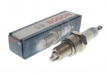 349 р. Свеча зажигания BMW 3 (E30) BOSCH BOSCH 0242229779  с доставкой в г. Пермь. Увеличить фотографию 1