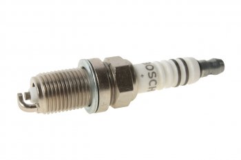154 р. Свеча зажигания FR7DC+0.9 (замена для 579,882,676) BOSCH BOSCH 0242235666  с доставкой в г. Пермь. Увеличить фотографию 1