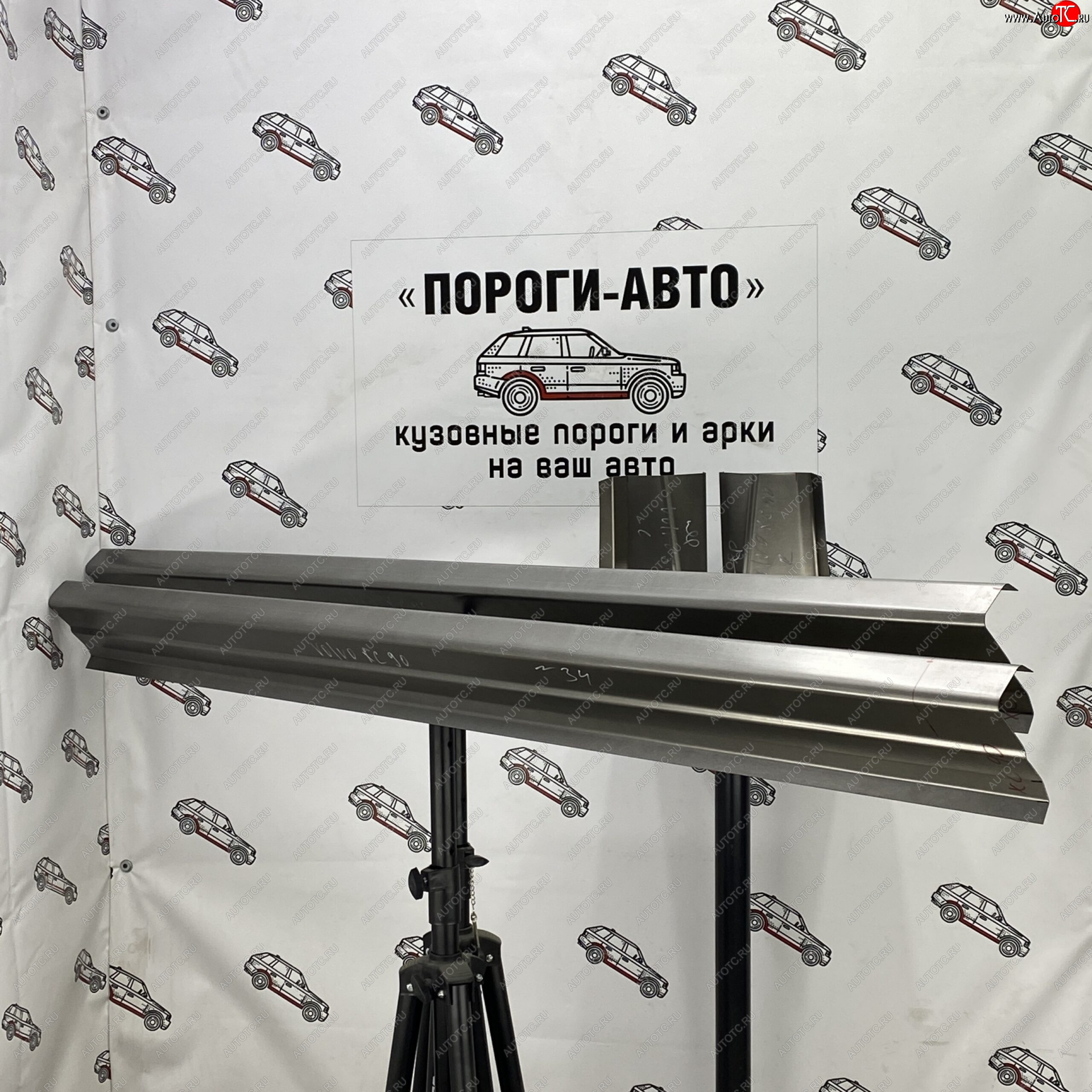 1 989 р. Левый порог (Ремкомплект) Пороги-Авто  Volvo XC90 ( C,  L) (2002-2025) дорестайлинг, 1-ый рестайлинг, 2-ой рестайлинг, рестайлинг (холоднокатаная сталь 1 мм)  с доставкой в г. Пермь