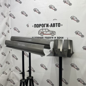 Левый ремонтный порог Пороги-Авто Toyota RAV4  CA20 (2000-2005) 3 дв. дорестайлинг, 5 дв. дорестайлинг, 3 дв. рестайлинг, 5 дв. рестайлинг (Холоднокатанная сталь 1 мм)