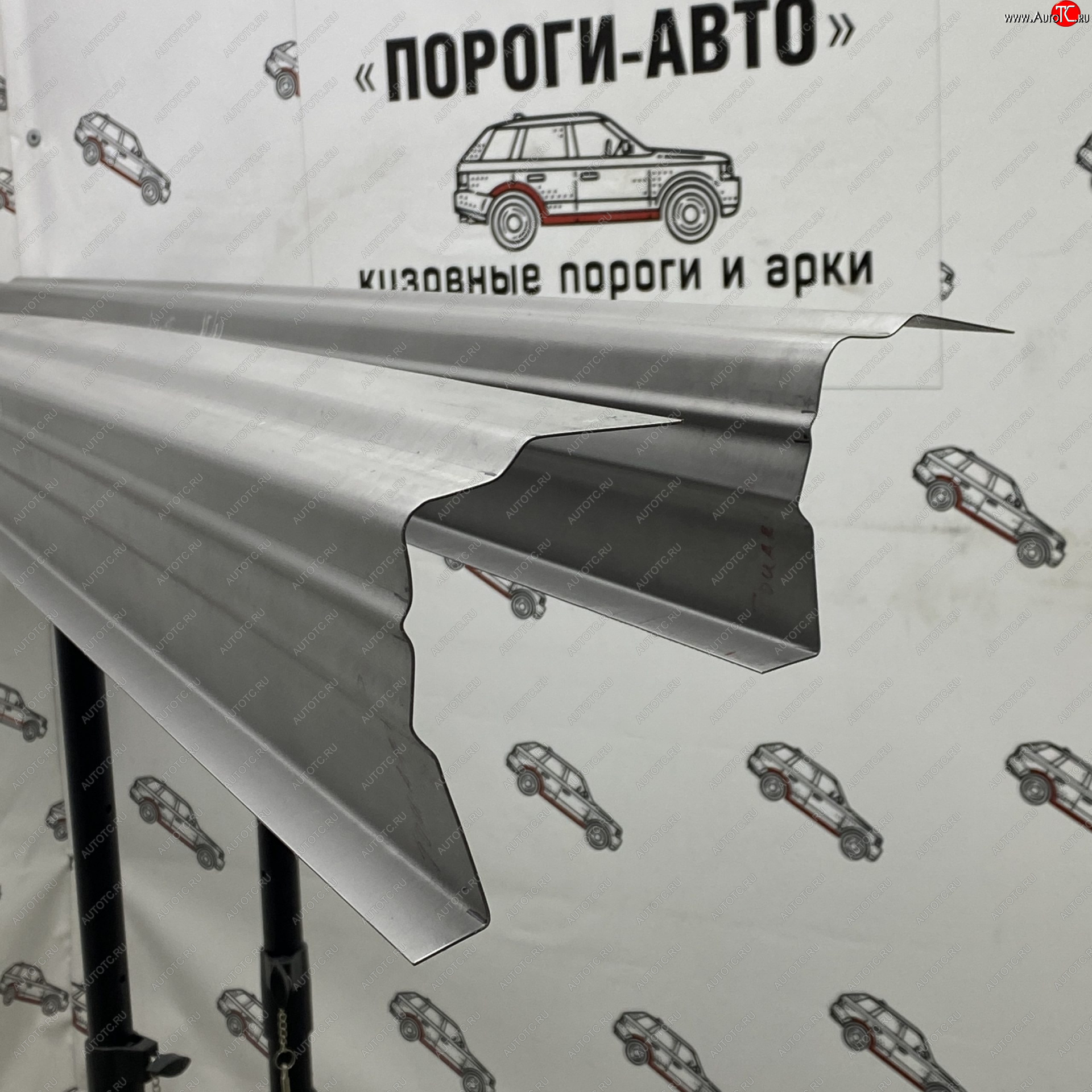 1 989 р. Правый ремонтный порог Пороги-Авто Volkswagen Touareg NF рестайлинг (2014-2018) (Холоднокатанная сталь 1 мм)  с доставкой в г. Пермь