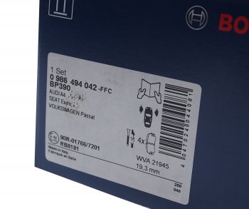 3 699 р. Колодки тормозные передние (4шт.) BOSCH Audi A4 B5 8D2 седан дорестайлинг (1994-1997)  с доставкой в г. Пермь. Увеличить фотографию 3