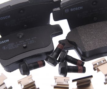 3 199 р. Колодки тормозные задние (4шт.) BOSCH Ford Mondeo Mk3,B4Y дорестайлинг, седан (2000-2003)  с доставкой в г. Пермь. Увеличить фотографию 2