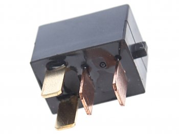 599 р. Реле MITSUBISHI,TOYOTA противотуманных фар BOSCH BOSCH 0986ah0092  с доставкой в г. Пермь. Увеличить фотографию 2