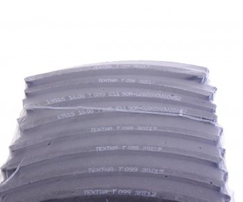 11 999 р. Накладка тормозной колодки SAF (300x200) 1-й рем. 64 отв. 8x18  93252 (8шт.) TEXTAR TEXTAR 1951513  с доставкой в г. Пермь. Увеличить фотографию 2