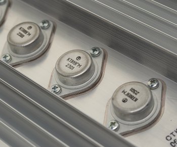 4 999 р. Преобразователь напряжения (инвертор) 24-12V 40А 320Вт ЭНЕРГОМАШ ЭНЕРГОМАШ 21.3759-07  с доставкой в г. Пермь. Увеличить фотографию 3