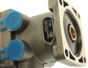 2 999 р. Кран МАЗ,КАМАЗ,MERCEDES тормозной главный 2-х секционный MEGAPOWER MEGAPOWER 350-16-004  с доставкой в г. Пермь. Увеличить фотографию 3