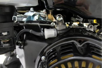 48 999 р. Мотокультиватор 8.0 л.с., скор.2/1, ширина обработки 100см, бак 3.6л HUTER HUTER 70514 HUTER 70514  с доставкой в г. Пермь. Увеличить фотографию 12