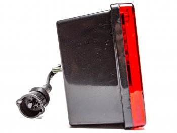 1 999 р. Фонарь задний КАМАЗ,МАЗ,УРАЛ левый с проводом (вилка СЦАЗ) AVTOELECTRICA AVTOELECTRICA 7452.3716-08 ае  с доставкой в г. Пермь. Увеличить фотографию 4