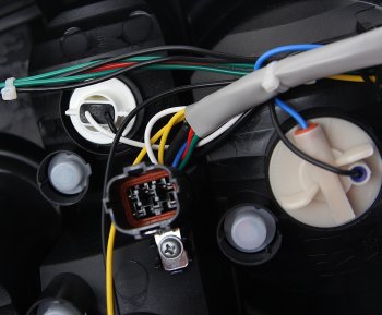 10 999 р. Фонарь задний SSANGYONG Rexton (06-) правый с противотуманной фарой OE SSANGYONG 8360208b12  с доставкой в г. Пермь. Увеличить фотографию 5
