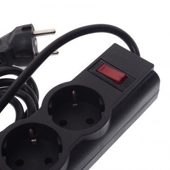 869 р. Фильтр сетевой 3м 10А 2200Вт 5 гнезд + 2 USB с заземлением черный DEFENDER DEFENDER 99753  с доставкой в г. Пермь. Увеличить фотографию 2