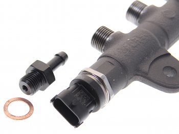 15 999 р. Рампа топливная ММЗ-245 системы Common Rail (аналог BOSCH 0445224047) ЕВРО-3,4 АЗПИ АЗПИ а-11-001-00-00-02  с доставкой в г. Пермь. Увеличить фотографию 3