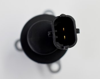 2 299 р. Клапан MAN TGA,TGS дв.D2066 ТНВД дозировочный CARTRONIC CARTRONIC crtr0121641  с доставкой в г. Пермь. Увеличить фотографию 3
