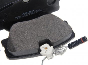 1 199 р. Колодки тормозные передние с датчиком (4шт.) HANKOOK FRIXA Mercedes-Benz E-Class W124 седан дорестайлинг (1984-1993)  с доставкой в г. Пермь. Увеличить фотографию 2