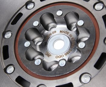 29 849 р. Сцепление HYUNDAI ix35 (13-),i40 (11-) (2.0) KIA Sportage (13-) (2.0) компл. (с маховиком) VALEO PHC VALEO PHC hddk-06 VALEO PHC hddk-06  с доставкой в г. Пермь. Увеличить фотографию 3