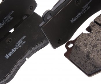 1 879 р. Колодки тормозные MERCEDES W221,211 передние (4шт.) MANDO MANDO mbf015673 MANDO mbf015673  с доставкой в г. Пермь. Увеличить фотографию 2