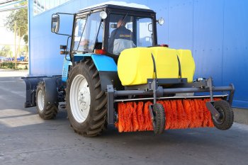 Щетка коммунальная МТЗ-80,82,1221,LOVOL-804 колеса 5.00х10, с баком для воды (500л) САЛЬСК Сальсксельмаш мк-7