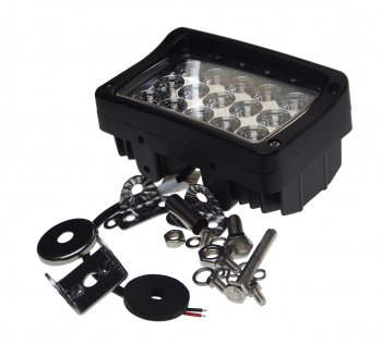 3 889 р. Фара рабочего света 156x65x95мм 45Вт (15 светодиодов) IP68 Pro Spot LUMEN LUMEN mlp-pre45wl3147s  с доставкой в г. Пермь. Увеличить фотографию 1