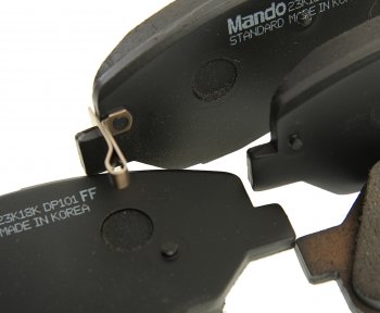2 799 р. Колодки тормозные передние (4шт.) MANDO Hyundai Santa Fe SM (2000-2012)  с доставкой в г. Пермь. Увеличить фотографию 2