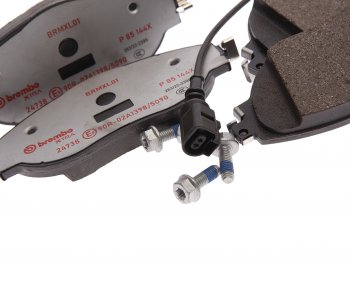 16 349 р. Колодки тормозные передние с датчиком (4шт.) BREMBO Volkswagen Passat B7 седан (2010-2015)  с доставкой в г. Пермь. Увеличить фотографию 2
