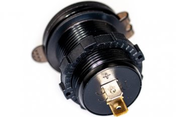1 289 р. Розетка автомобильная встраиваемая 12V-24V 2USB вольтметр QC3.0 PRO LEGEND PRO LEGEND pl9370  с доставкой в г. Пермь. Увеличить фотографию 2