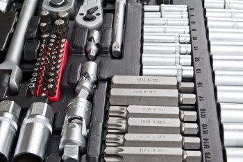 28 899 р. Набор инструментов 202 предмета слесарно-монтажный 14,38,12 ROCKFORCE ROCKFORCE rf-42022-5  с доставкой в г. Пермь. Увеличить фотографию 6