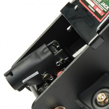 8 249 р. Домкрат подкатной 2.5т 140-387мм с фиксацией в кейсе ROCKFORCE ROCKFORCE rf-th22501c  с доставкой в г. Пермь. Увеличить фотографию 3