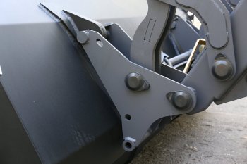 327 999 р. Погрузчик МТЗ-80,82 (ТУРС-1000) навесной (база на поддоне) без джойстика САЛЬСК САЛЬСКСЕЛЬМАШ турс-1000-0  с доставкой в г. Пермь. Увеличить фотографию 6