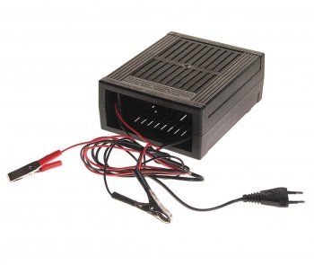 6 699 р. Устройство зарядное 12V 20А 220V (автомат) с ЖК дисплеем Вымпел 37 ОРИОН ОРИОН вымпел-37  с доставкой в г. Пермь. Увеличить фотографию 2