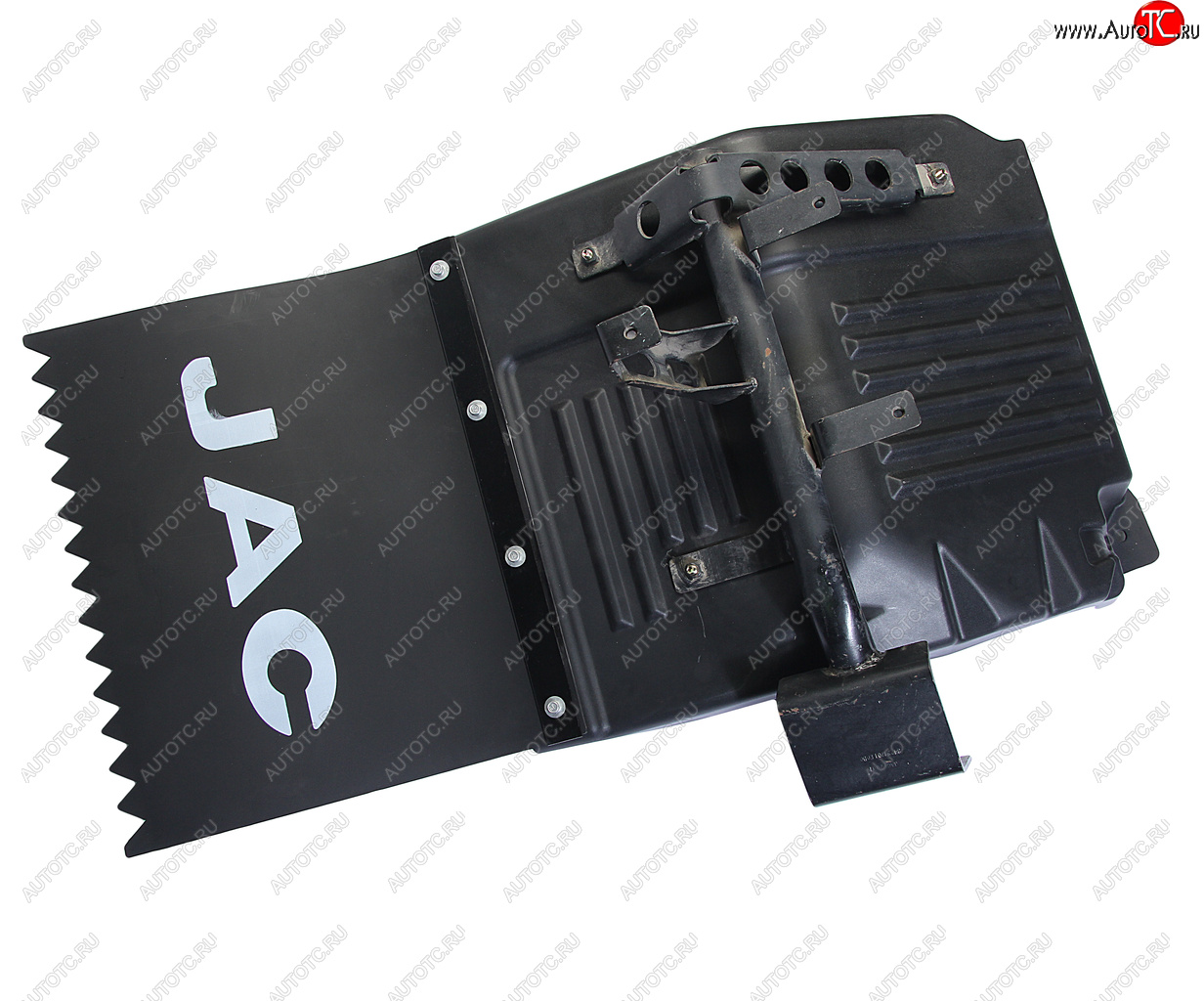 14 849 р. Брызговик JAC N120 передний левый в сборе OE JAC z8403110le094(le094)  с доставкой в г. Пермь