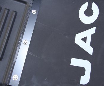 14 399 р. Брызговик JAC N120 передний правый в сборе OE JAC z8403210le094(le094)  с доставкой в г. Пермь. Увеличить фотографию 5