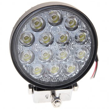 1 429 р. Фара рабочего света круглая 116х116x70мм 42Вт (14 LED) рассеянный свет (Flood) 12-24V MEGAPOWER MEGAPOWER 370-30-009  с доставкой в г. Пермь. Увеличить фотографию 1
