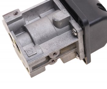 4 799 р. Кран HOWO SHACMAN SHAANXI управления подъемом кузова OE SHACMAN 14750667h  с доставкой в г. Пермь. Увеличить фотографию 3