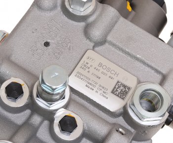 93 999 р. Насос топливный SITRAK HOWO высокого давления (CB28-18) OE SITRAK 202v11103-7731  с доставкой в г. Пермь. Увеличить фотографию 4
