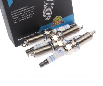 1 499 р. Свеча зажигания TOYOTA Corolla (13-),Yaris (11-) (1.3) (4шт.) MEGAPOWER MEGAPOWER 370-31-118  с доставкой в г. Пермь. Увеличить фотографию 3