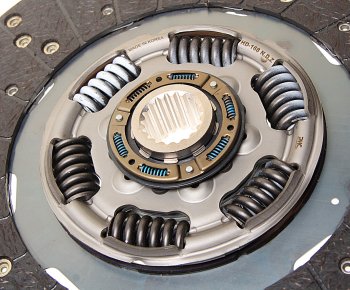 26 799 р. Диск сцепления HYUNDAI HD120 (17-) дв.D6GA (T85S6) (395мм) ведомый VALEO PHC VALEO PHC hd-168  с доставкой в г. Пермь. Увеличить фотографию 3